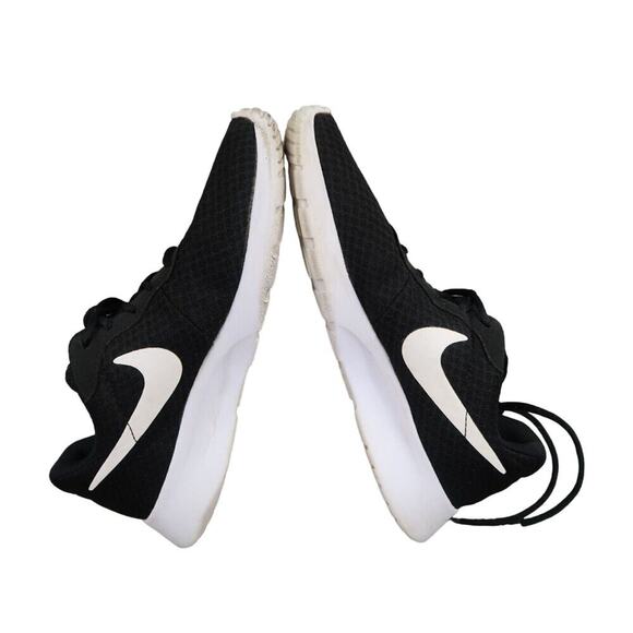 Nike Shoes Womens 9 Athletic Trainers Tanjun Sneakers Black White Casual Active - Picture 9 of 14